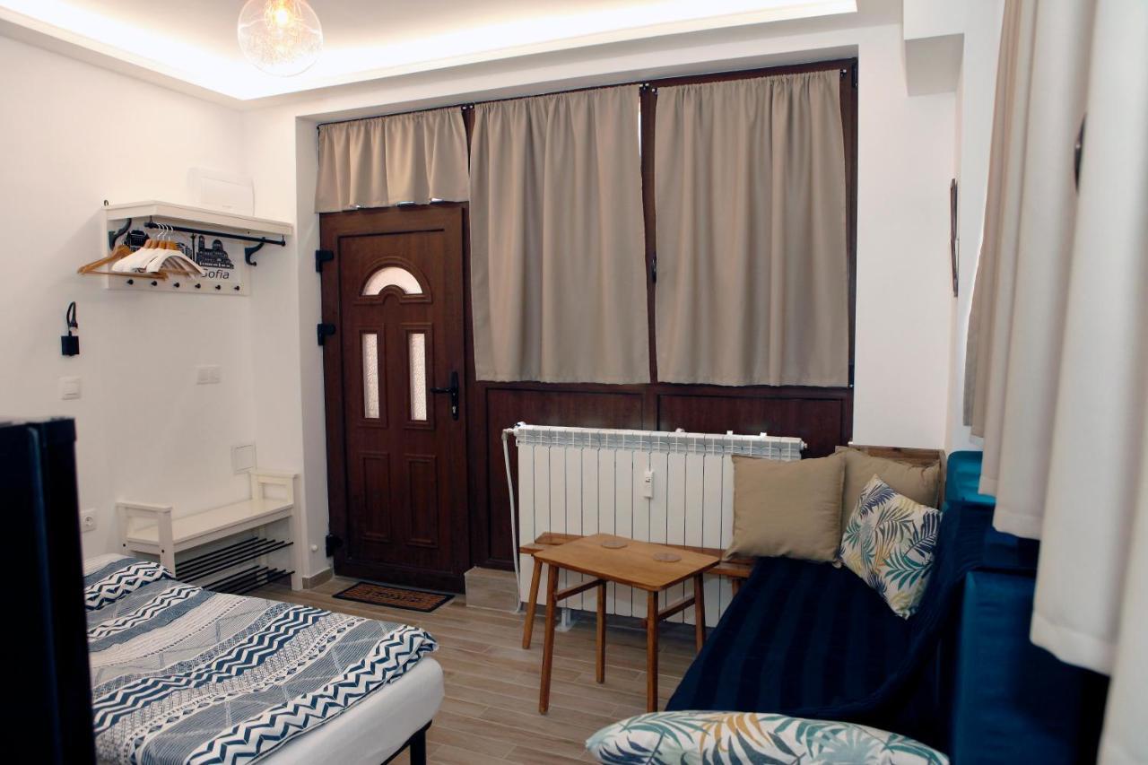 Sleep Over Sofia - Guest Rooms ภายนอก รูปภาพ